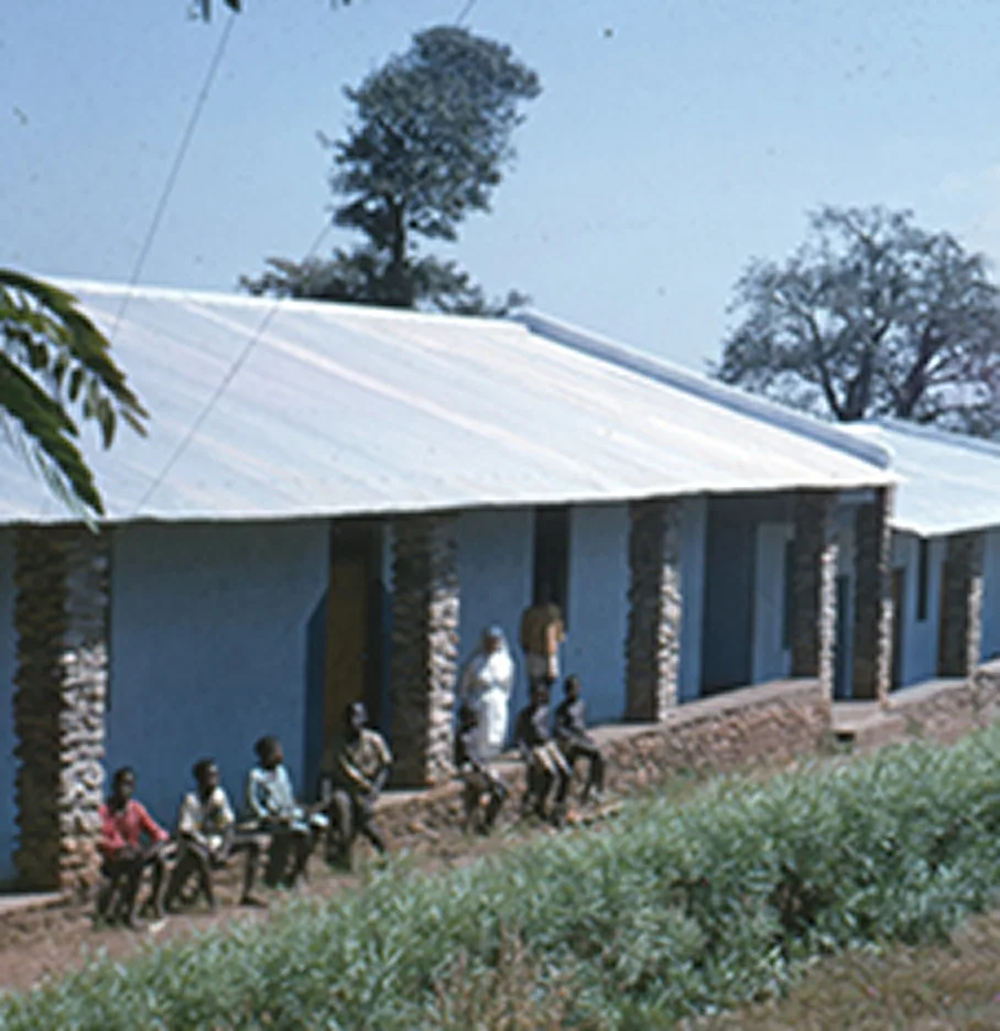 7-D_ReligieusesHospitalieresSJ_HieraAujourdhui_Afrique-V2 1